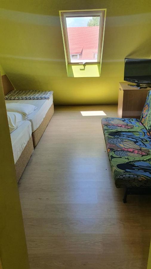Sunshine Sh Apartmanhaz Daire Zamárdi Dış mekan fotoğraf